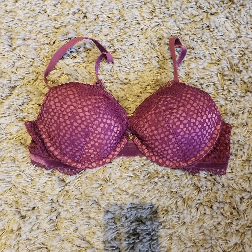 Vs bra